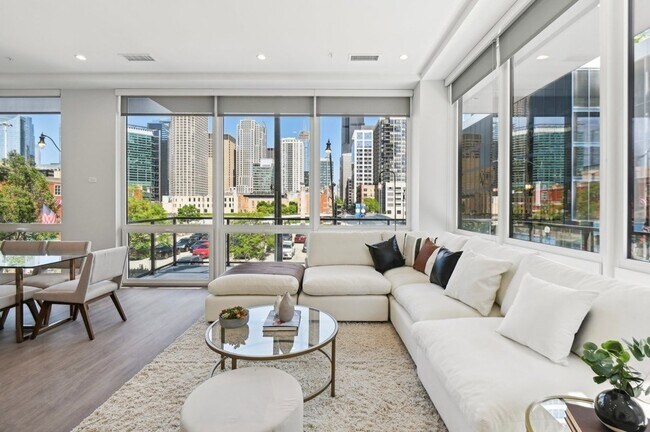Foto del edificio - 812 W Adams Street Unit 215