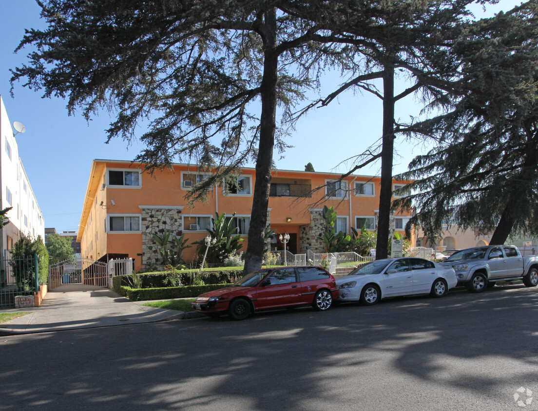 Building Photo - 5525 Carlton Way