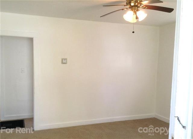 Building Photo - 3313 Renon Rd