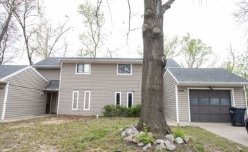 Building Photo - 3616-3618-3618 W Sugar Tree Ln