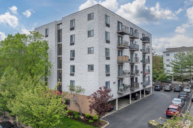 Park Lane Condominium