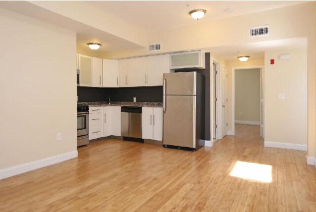 Foto del edificio - 45 Orleans St