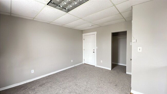 Building Photo - 7207 Grandview Ave