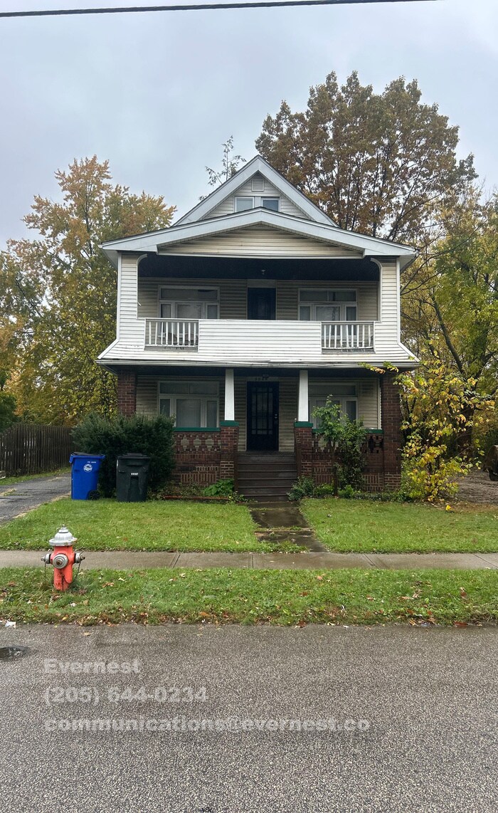 3046 E 130th St Cleveland, OH 44120 – photo 1