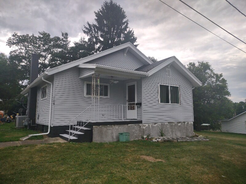 105 Maher St, Saint Clairsville, OH 43950 House Rental in Saint