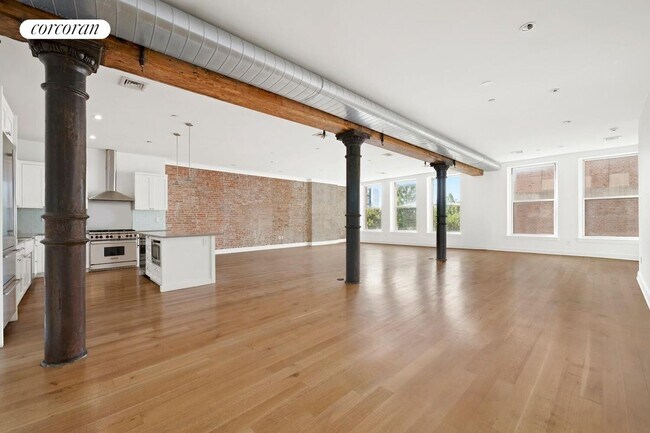 Building Photo - 481 Washington St