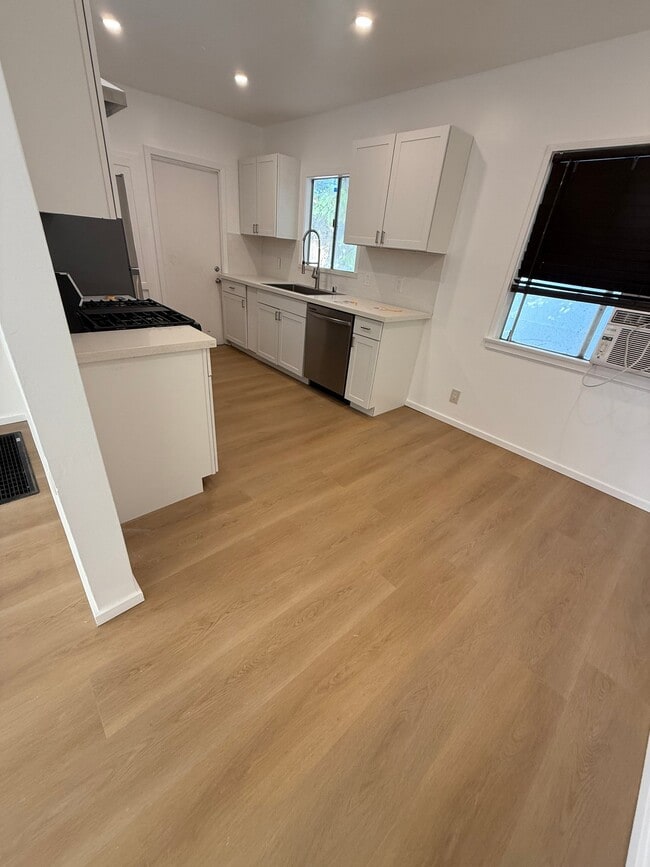 Photo - 1543 11th St Apartment