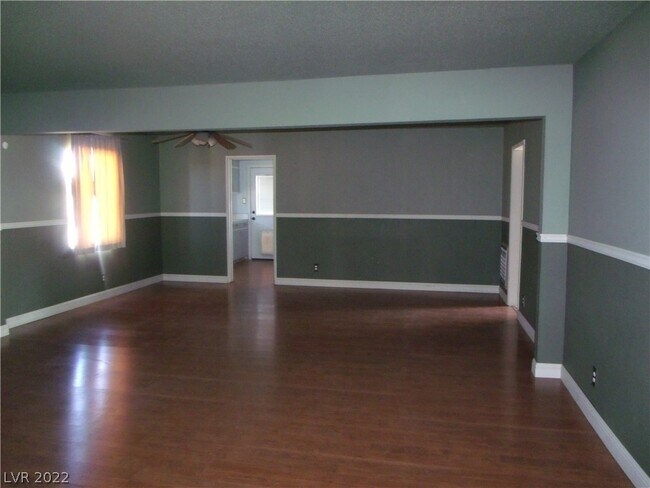 Building Photo - 53 Laswell St