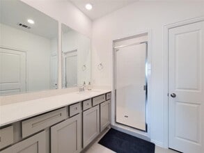 Building Photo - 4743 Glen Isle Dr