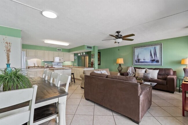 Foto del edificio - 8743 Thomas Dr