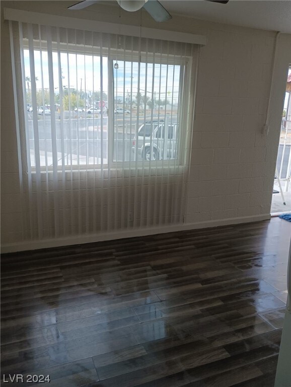 Foto del edificio - 2524 N McCarran St