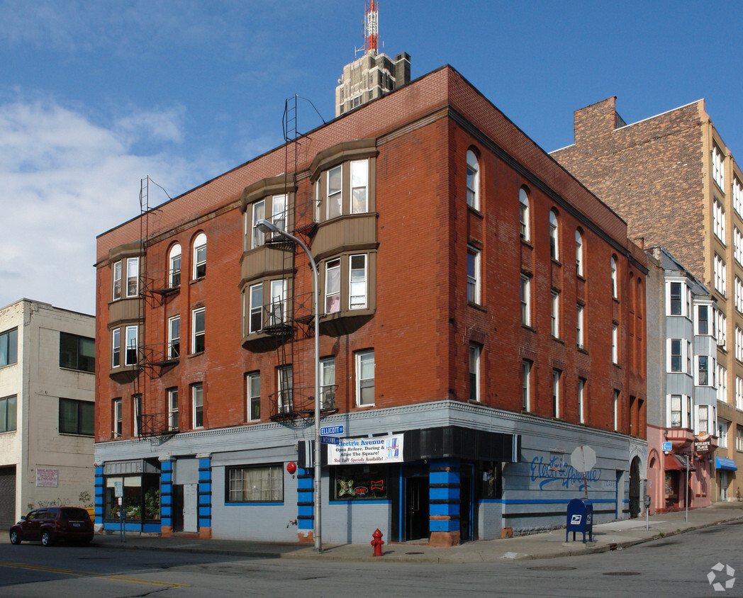 Primary Photo - 300 Ellicott St