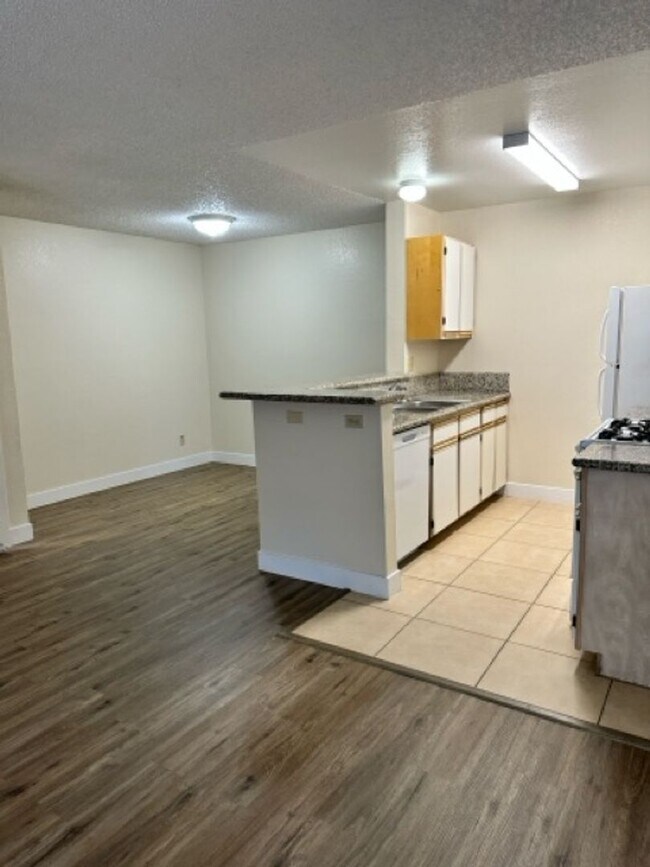Foto del edificio - 1 bedroom in Amazing Community!