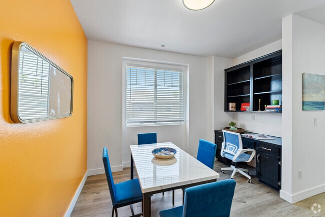 3BR, 3BA - 1,317SF - Avalon