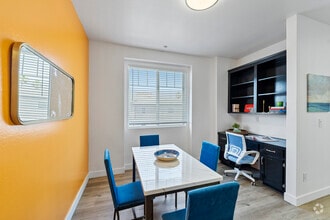 3BR, 3BA - 1,317SF - Avalon