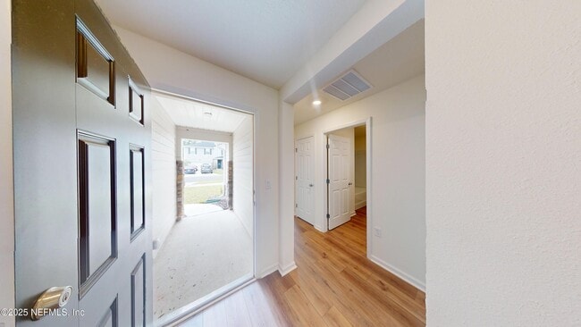 Foto del edificio - 11172 Stapleton Dr