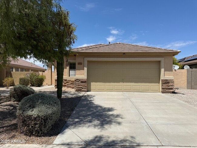 Building Photo - 12732 S 175th Dr