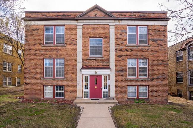 Building Photo - 2775 Xerxes Ave S