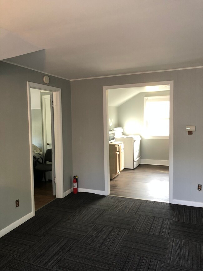 Cocina - 1012 W Armstrong Ave