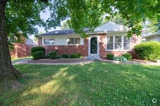 Building Photo - 713 Huntwood Ln