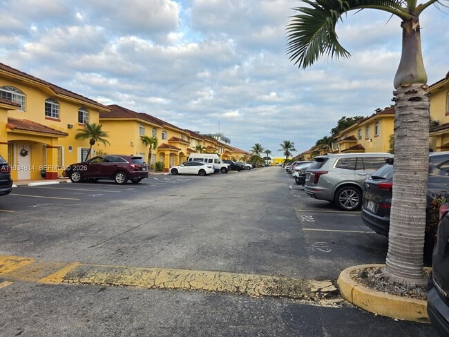 Building Photo - 7520 W 20th Ave