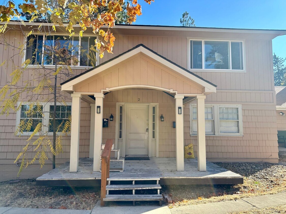 Primary Photo - 1603 S Grand Blvd