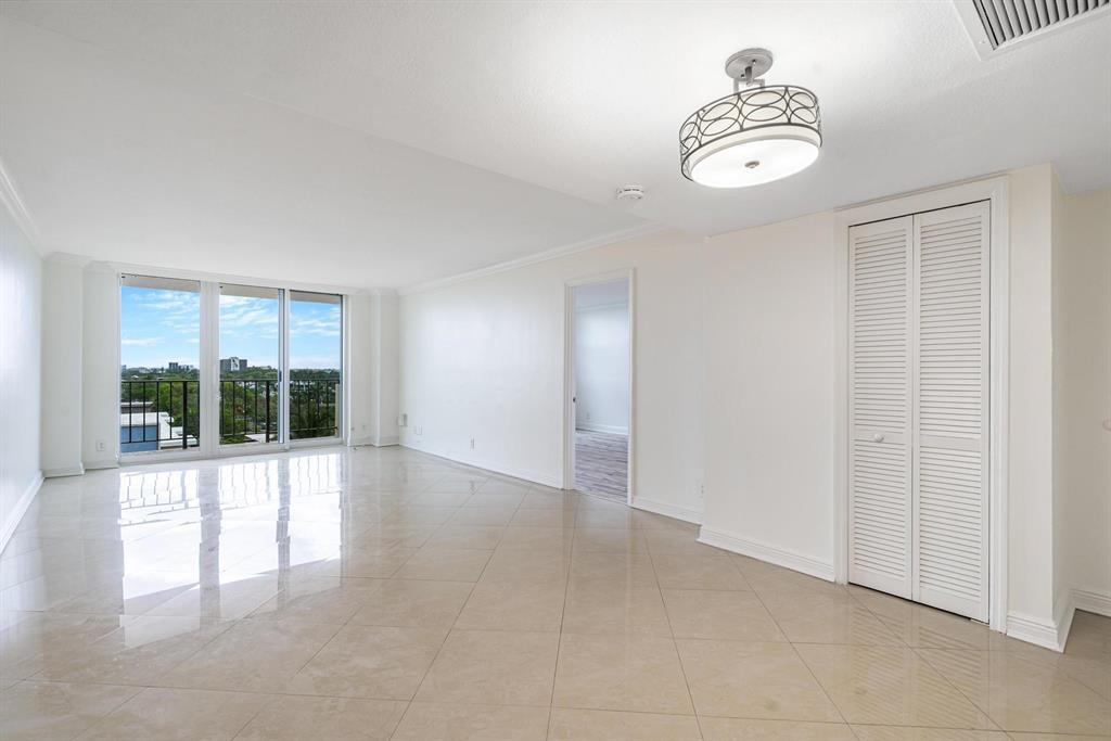 Foto principal - 1900 S Ocean Blvd