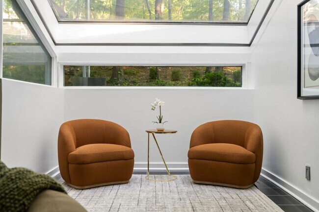 Foto del edificio - 1121 Dawn View Ln NW