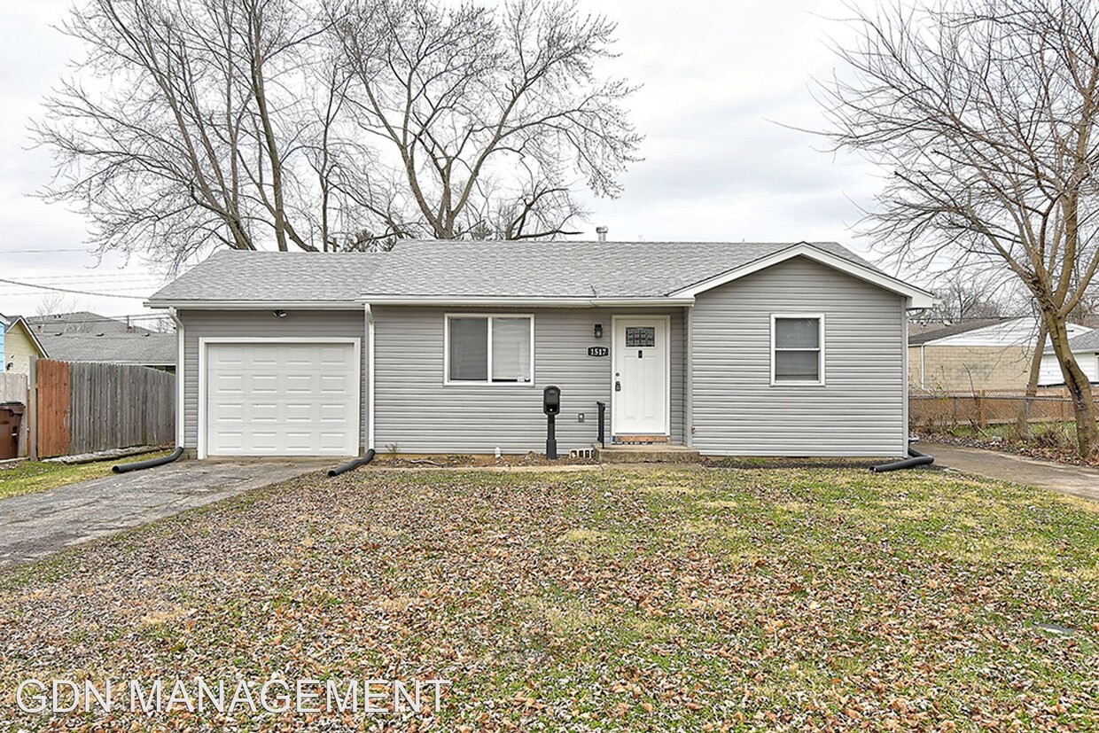 Primary Photo - 2 br, 1 bath House - 1517 Barton Avenue