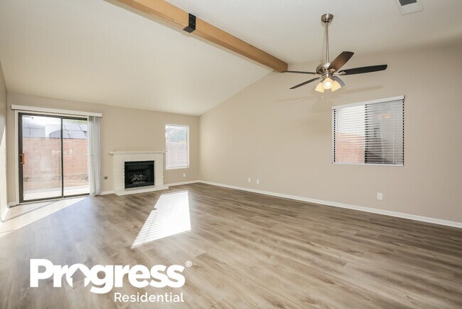 Building Photo - 384 Mancini Ct