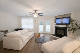 Building Photo - 105 Chardonnay Rd