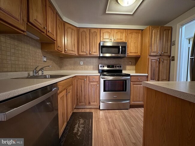 Foto del edificio - 306 Cherry Ct