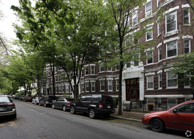 Building Photo - 16-40 Queensberry Street