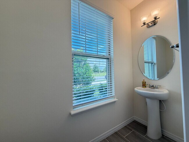 Foto del edificio - Perfect Home waiting for you! FULLY FURNISHED!