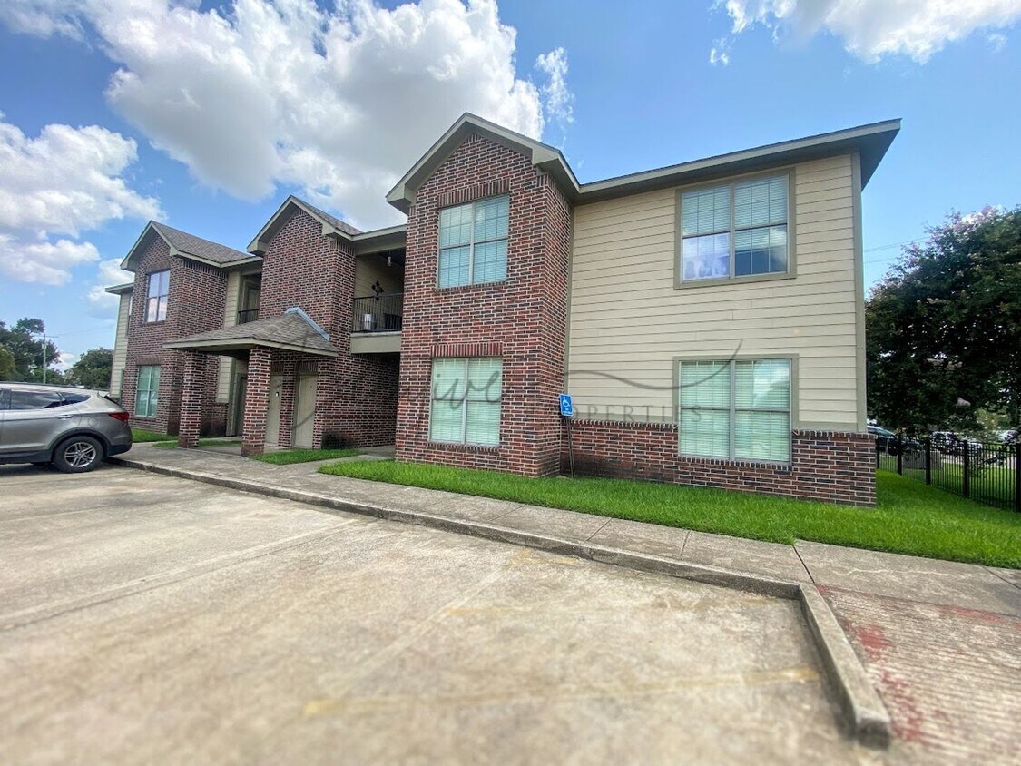 Foto principal - 311 E Hale St