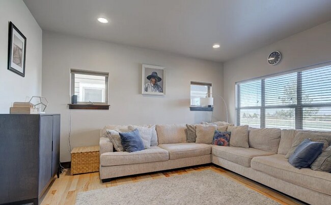 Foto del edificio - Well-kept Townhome for Rent in Bozeman! Near Parks, Schools and Trails.