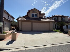 Building Photo - 14 Calella