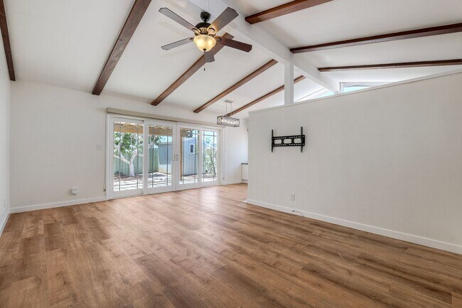 Building Photo - San Diego- Near Del Cerro - Refreshed 4 bed / 2 bath Home w/Solar ,A/C, Large Yard, Garage, and M...