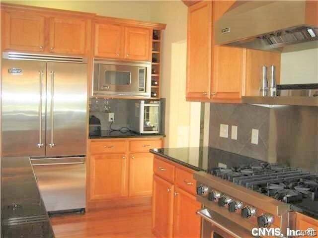 Foto del edificio - 5065 Yellow Wood Pkwy