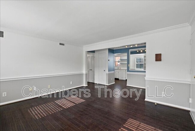 Building Photo - 601 Bashford Ln
