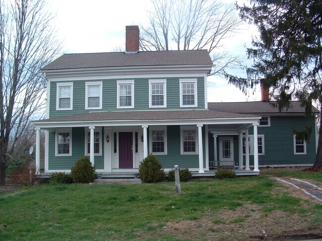 Frente de la casa - 49 School St