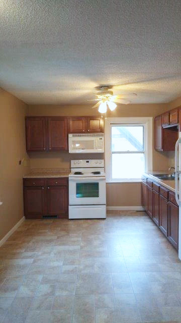 Foto principal - 305.5 Central Ave