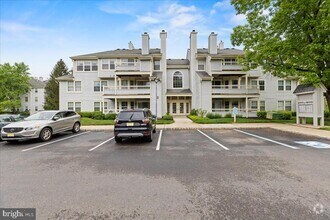 Building Photo - 202 Salem Ct