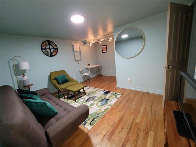 Foto del edificio - 1650 N Pearl St