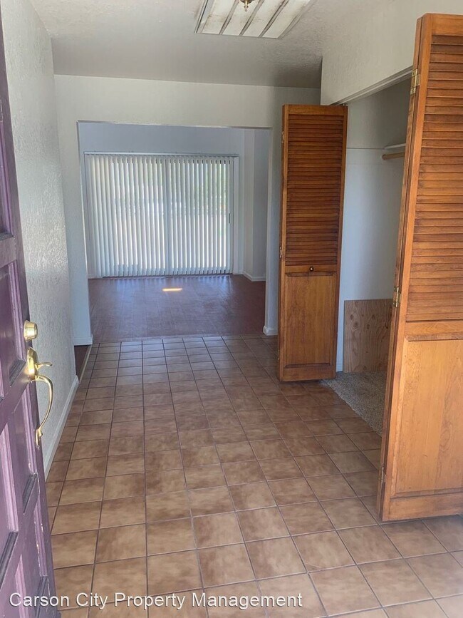 Foto del edificio - 3 br, 2.5 bath House - 2075 Lakeshore Dr