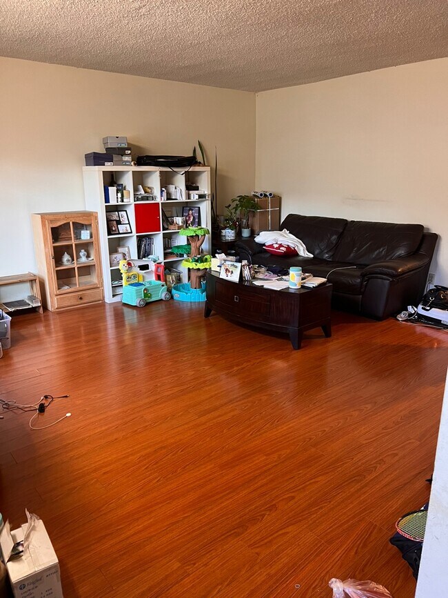 Living Room - 16903 S Dalton Ave