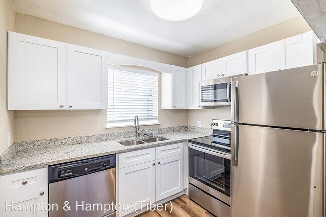 Building Photo - 3 br, 1 bath House - 1020 58TH AVE N
