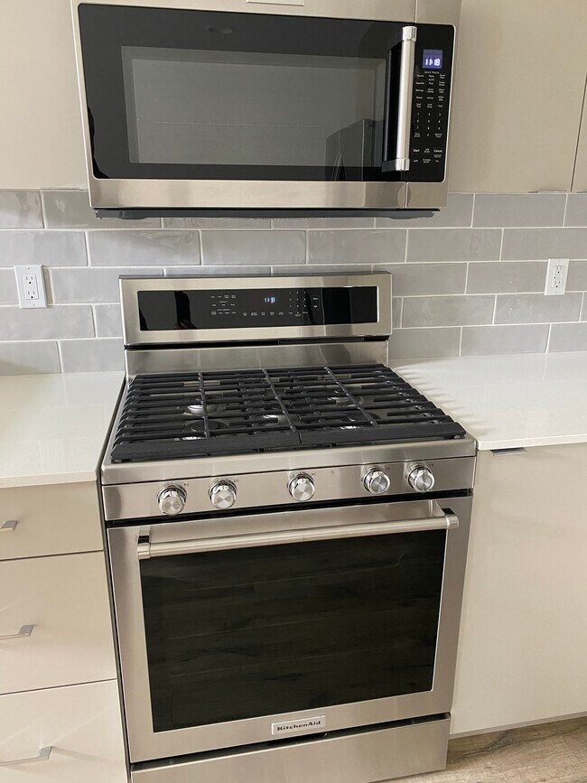 Foto del edificio - 3908 SW Dawson St