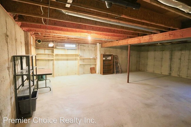 Building Photo - 36 Orlando Dr