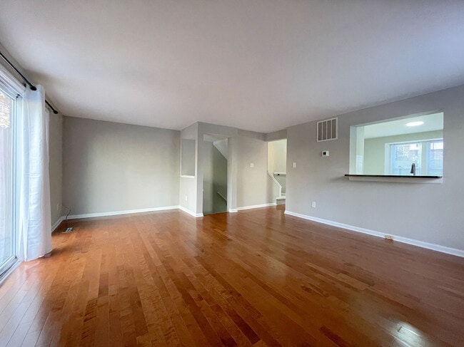 Building Photo - 7328 Summerland Dr